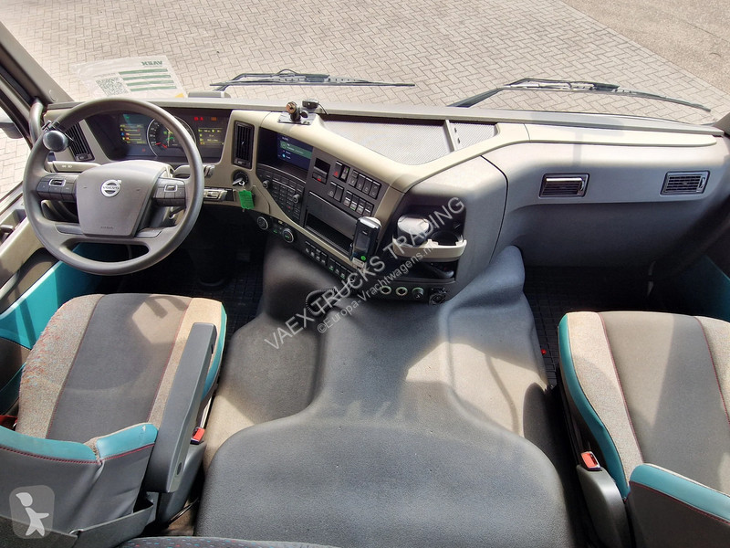 شاحنة Volvo 460 full air - VEB - Zepro lift -...