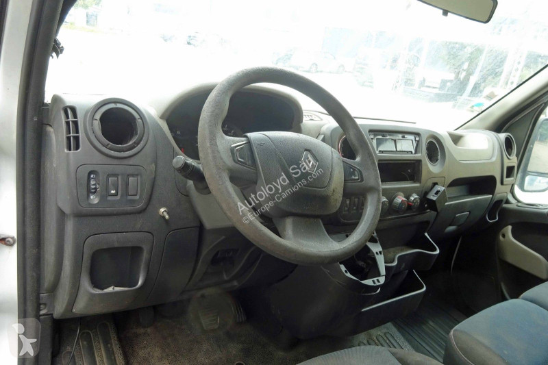Camion Renault MASTER CAISSE 2,3 DCI 136