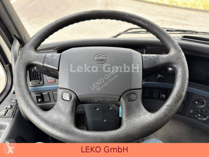شاحنة Volvo 400 Mit Kran ( Palfinger PK 16502 )