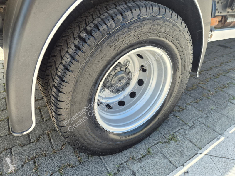Samochód dostawczy Iveco Daily 65C18
