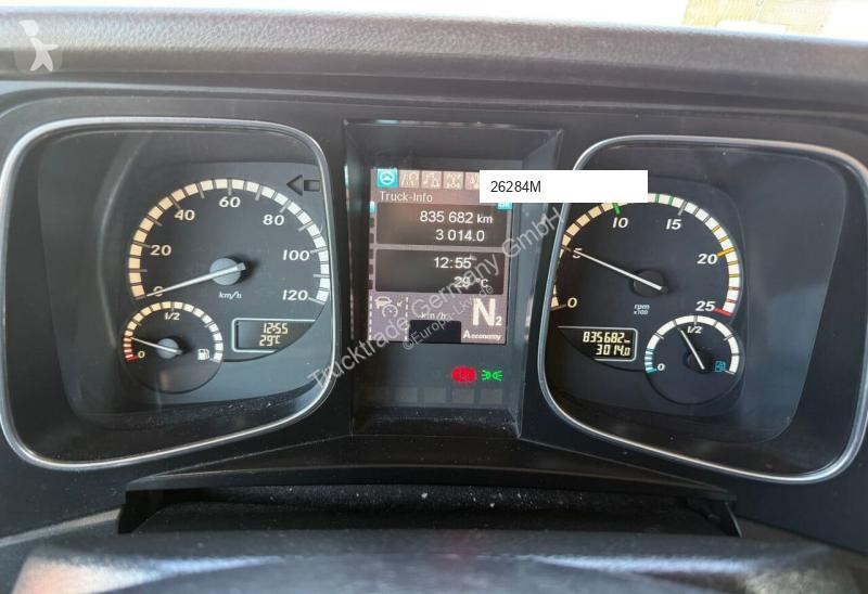 شاحنة Mercedes 2542