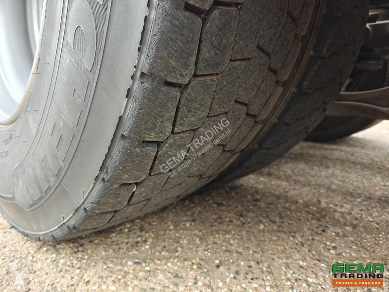 شاحنة Volvo 460 6x4 GlobeTrotter Euro6C - VDL...