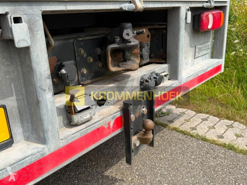 شاحنة Iveco 80 E 220