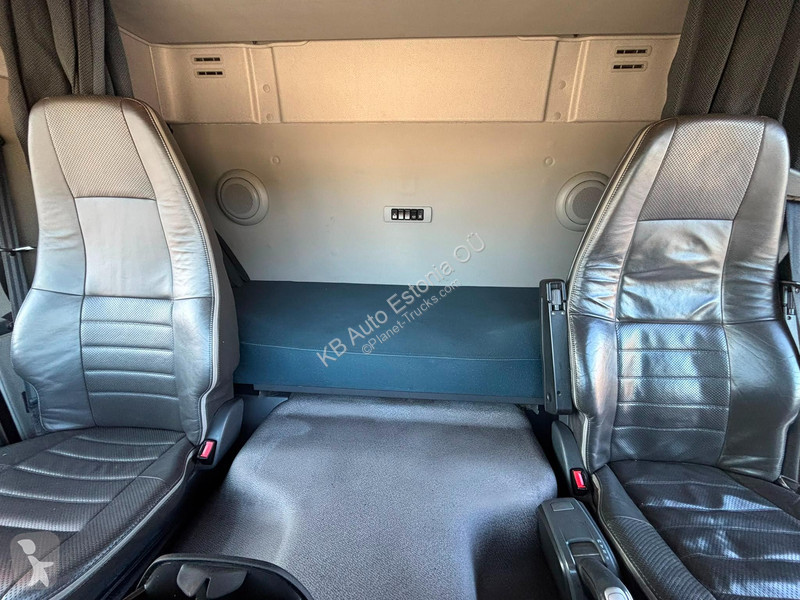 شاحنة Volvo 6x2*4 CARRIER SUPRA 950 MT / 2 ZONE...
