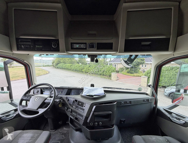 شاحنة Volvo 13500 I-PARK COOL CARRIER TRS...
