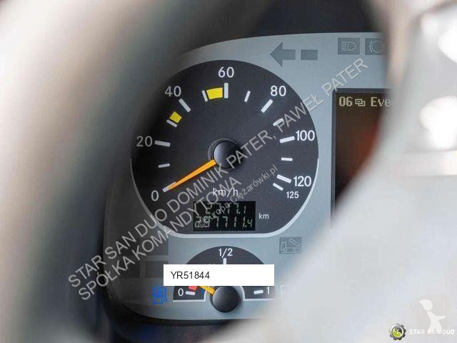 شاحنة Mercedes PK 20002