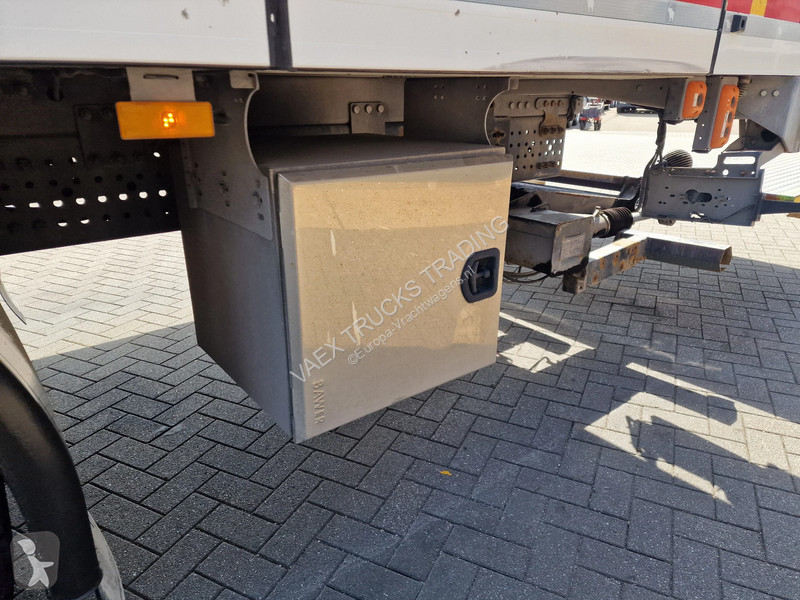 شاحنة Mercedes 1827 4x2 Box with sidedoors -...