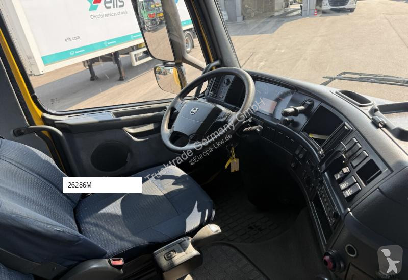 شاحنة Volvo 638 FH-440
