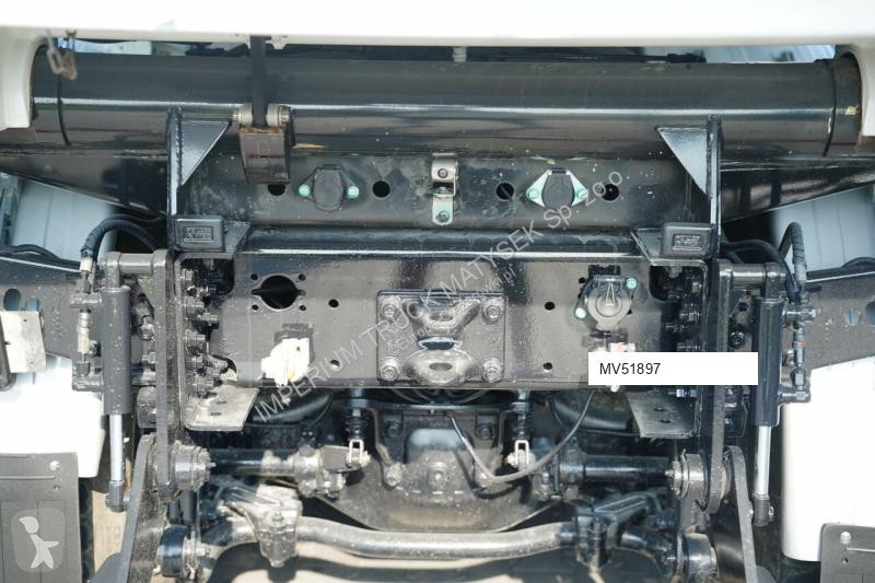 Грузовик MAN TGS 35.420