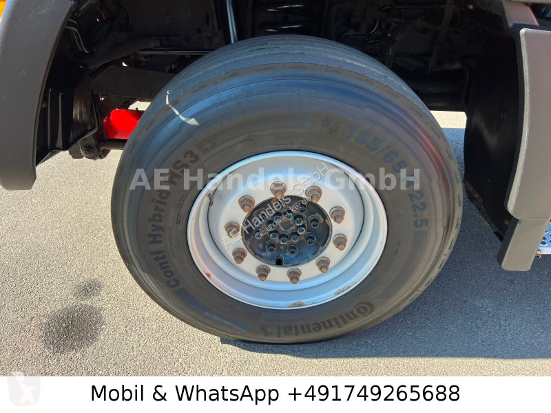 شاحنة Mercedes U423...