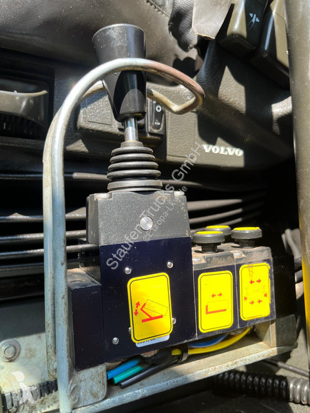 شاحنة Volvo 500  500 XL*6x2*Abrollkipper HYVA...