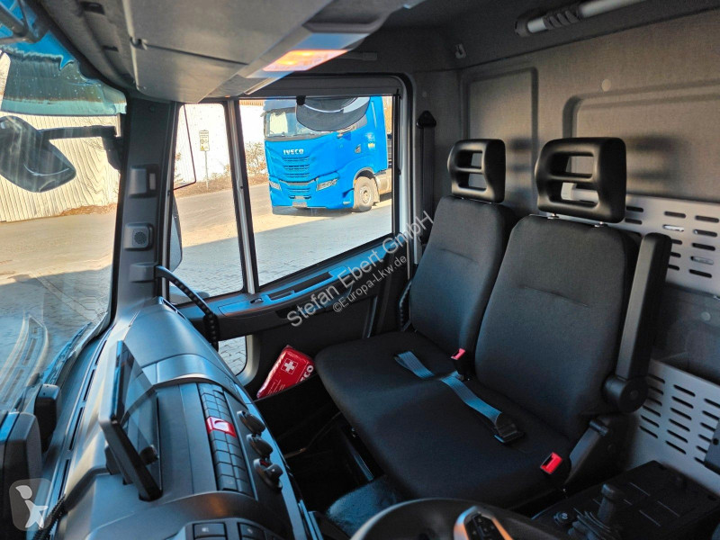 Lastbil Iveco ML80E21 Koffer LBW