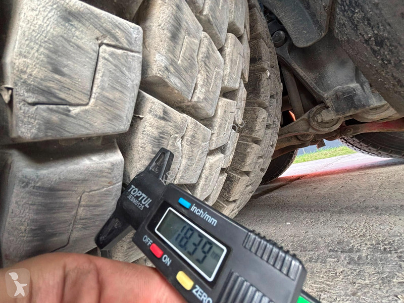 شاحنة Volvo 500 8x4/4 Zacklift Z453 / WINCH...