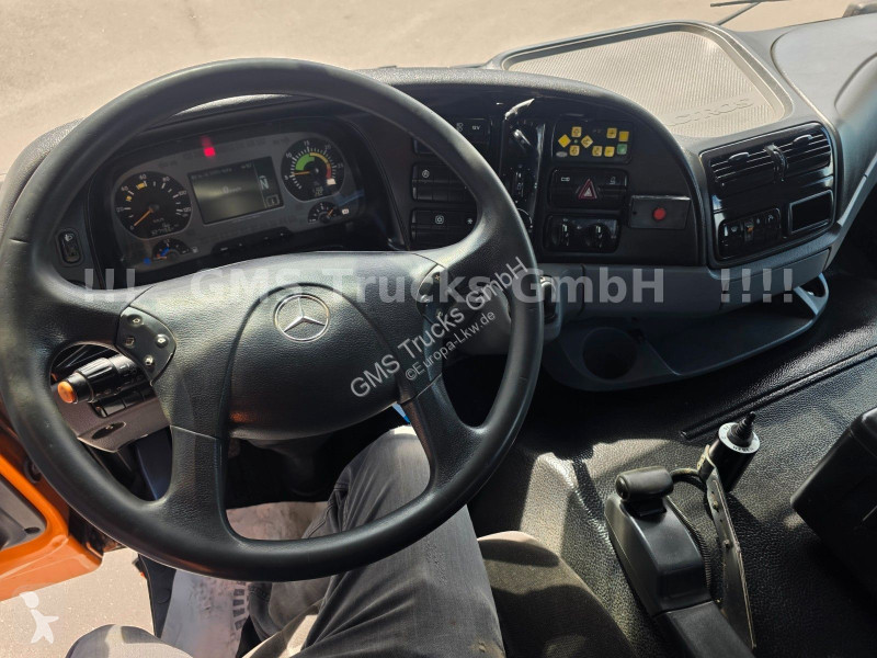 Camion Mercedes 1841 / 4X4 / 13m Hiab Kran /...