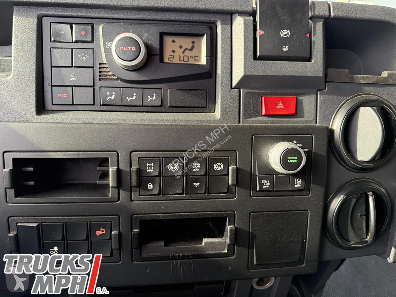 Camion Renault T380 6x2 Porte-boissons*Full...