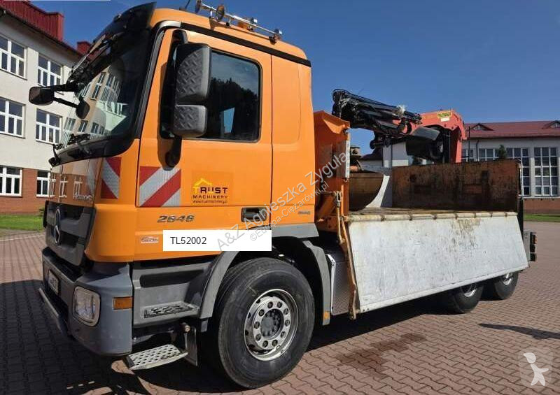 Vrachtwagen Mercedes PK13001-K