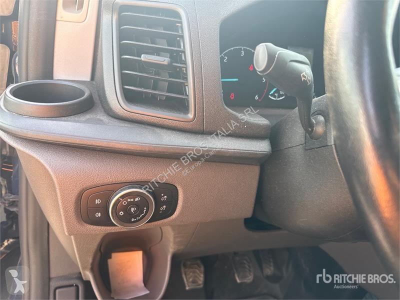 Комерційні автомобілі Ford