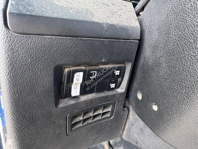 Mercedes 3251 8X4 EURO 6 + HMF 2620K-RC +...