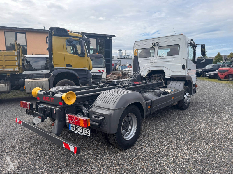 Camião Mercedes 1222 4X2 HIAB City 7 to....