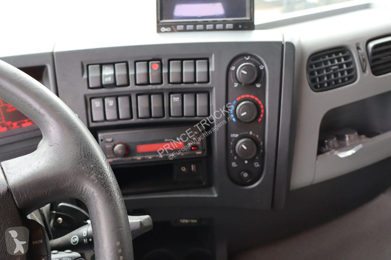 Kamion Renault D * EURO6 * 4X2 *