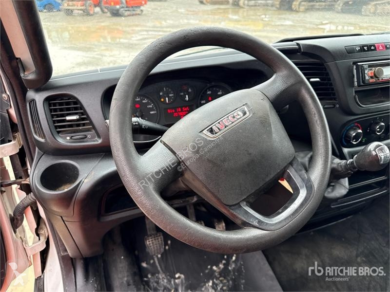 Camión Iveco 35-140