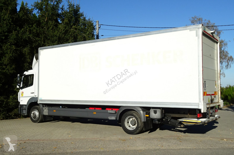 Camion Mercedes 1221 Euro 6 kontener 18 palet...