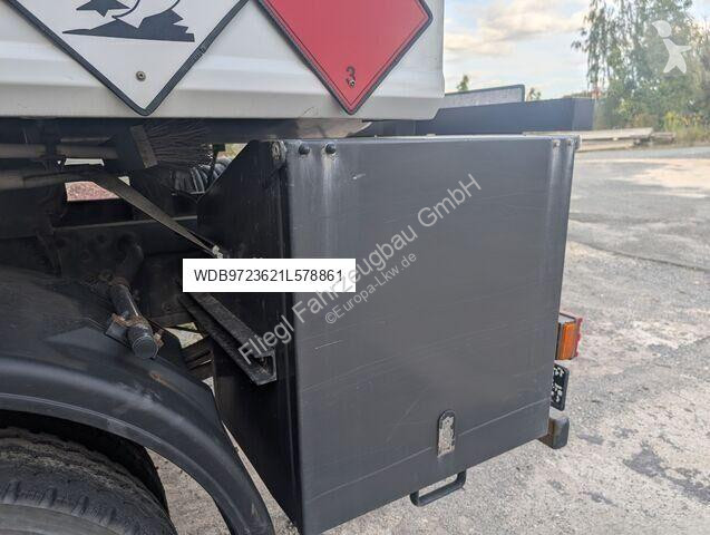 Teherautó Mercedes LKW Tankfahrzeug