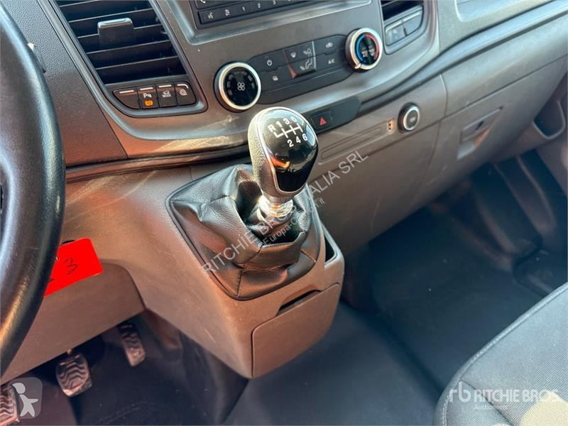 Camión Ford CUSTOM TREND 2.0 TDCI Van Truck