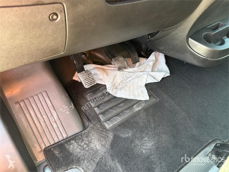 Camión Peugeot 333 L1H1 2.2 BLUEHDI 140CV SeS...