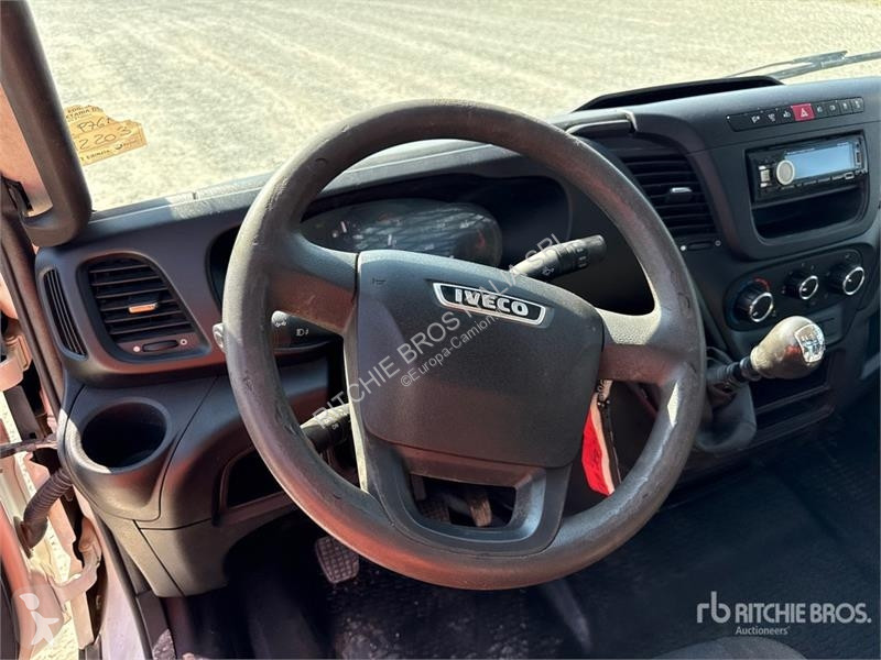 Camión Iveco 35-120 Dump Truck