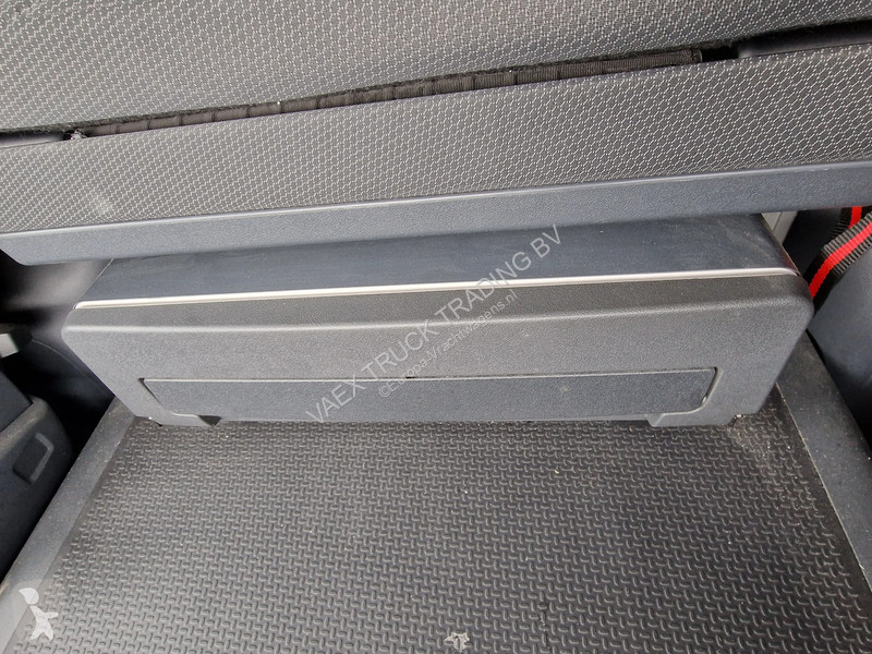 Camion Scania 320 4x2 - Bussbygg box - Full air...
