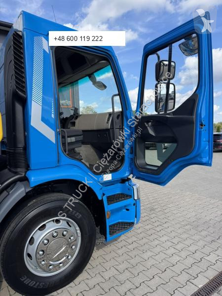 Teherautó Renault 270 DXI