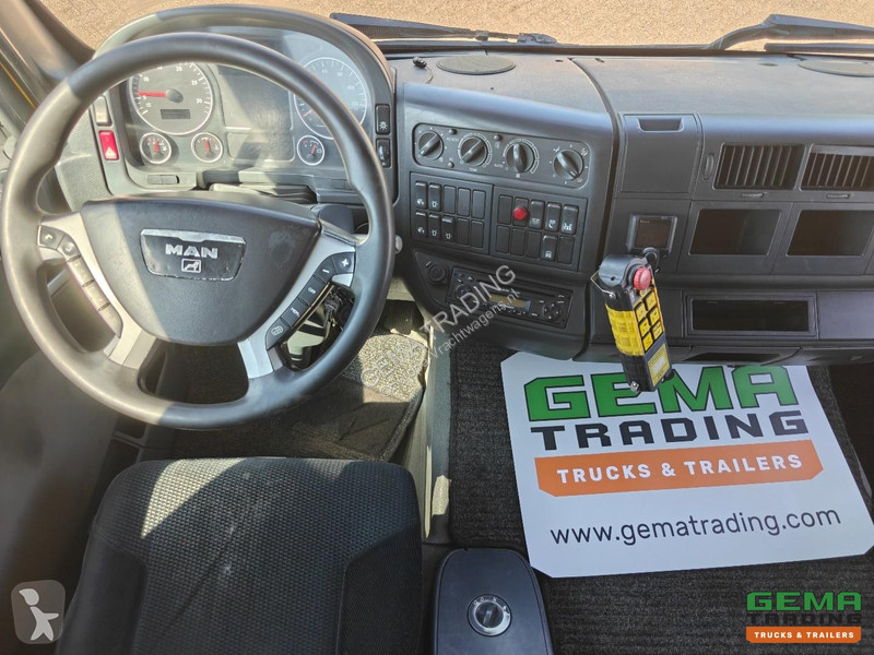 Camião MAN 12.240 4x2 Double Cab (6 pers) Euro...