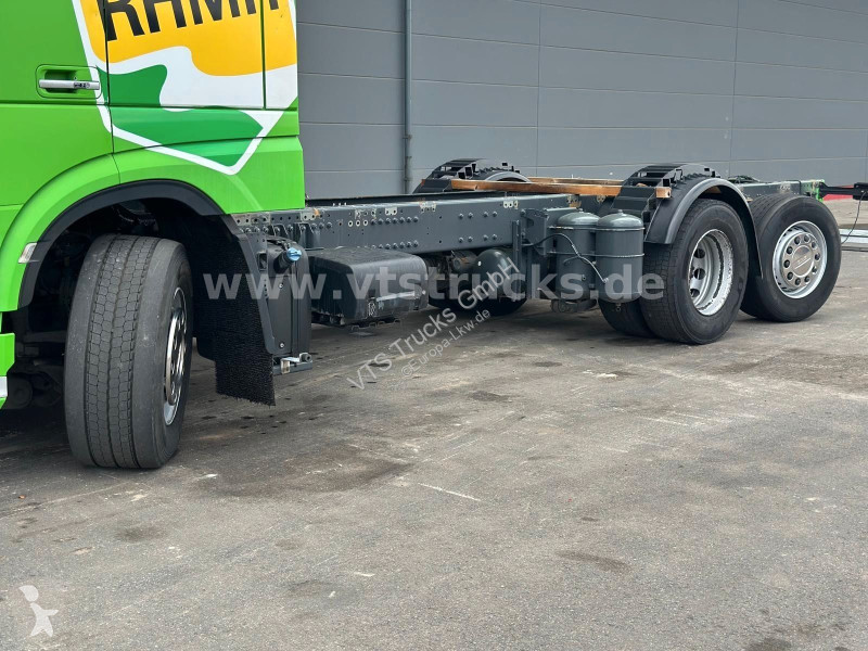 Camion DAF 480 6x2 Fahrgestell...