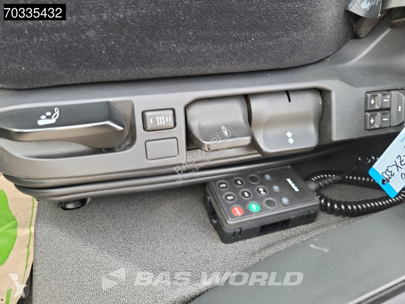 Lastbil MAN 12.250 4X2 12t Automatic Tailgate...