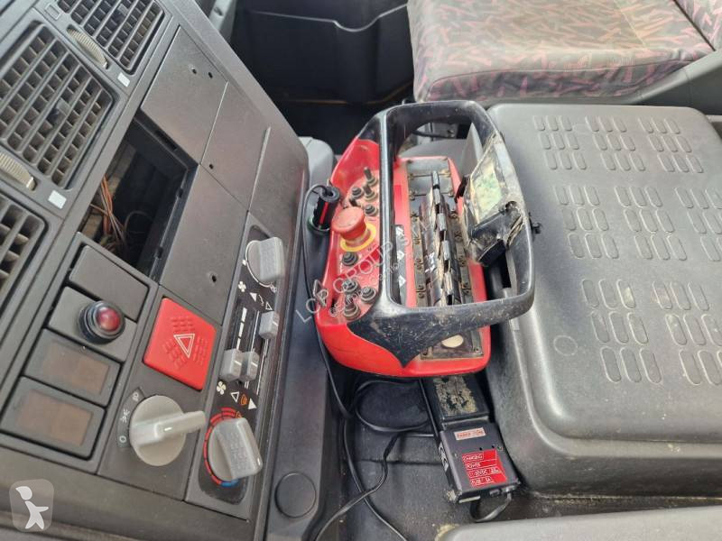 Iveco 260E31 truck