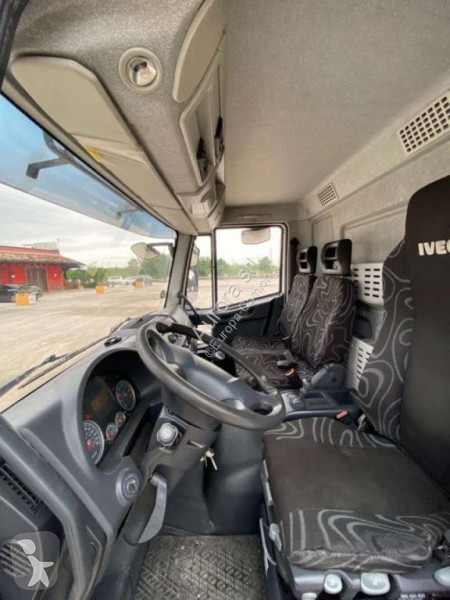 Camion Iveco EUROCARGO 80 E18