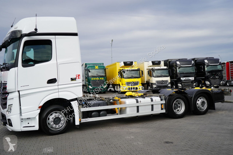 Kamion Mercedes ACTROS / 2545 / ACC / E 6 / MP...