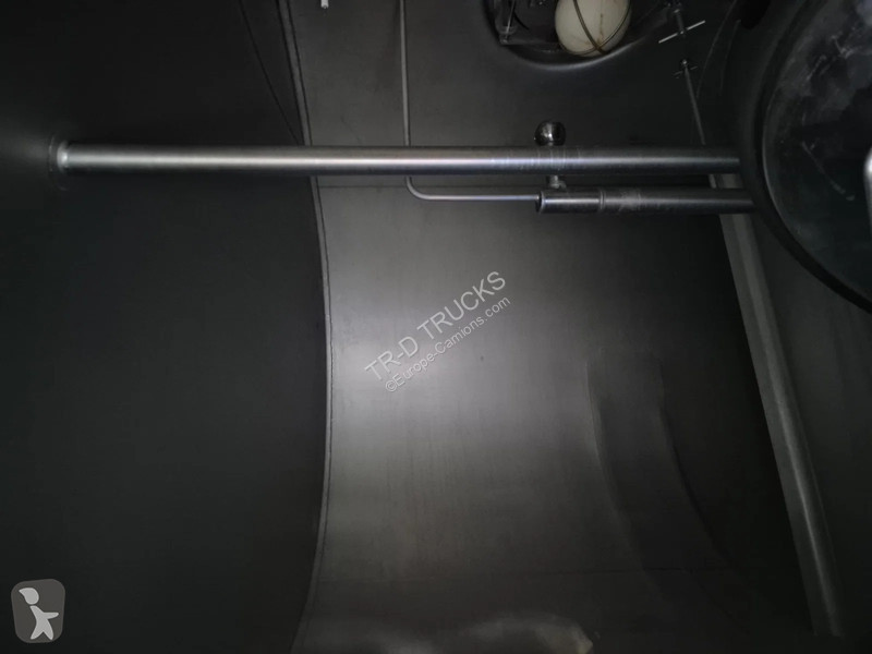 Kamion Volvo FMX 370 16000L INSULATED INOX TANK...