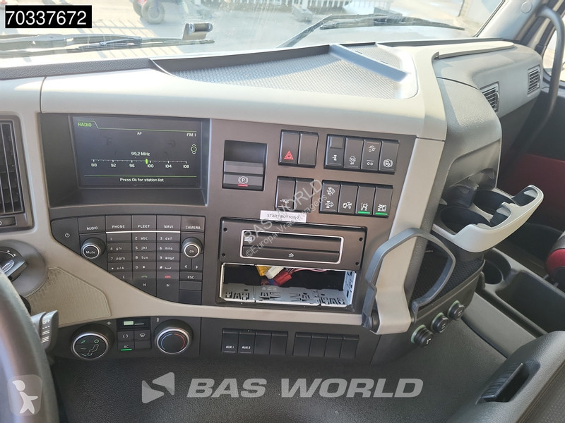 Vrachtwagen Volvo 330 6X2 2000kg Ladebordwand...