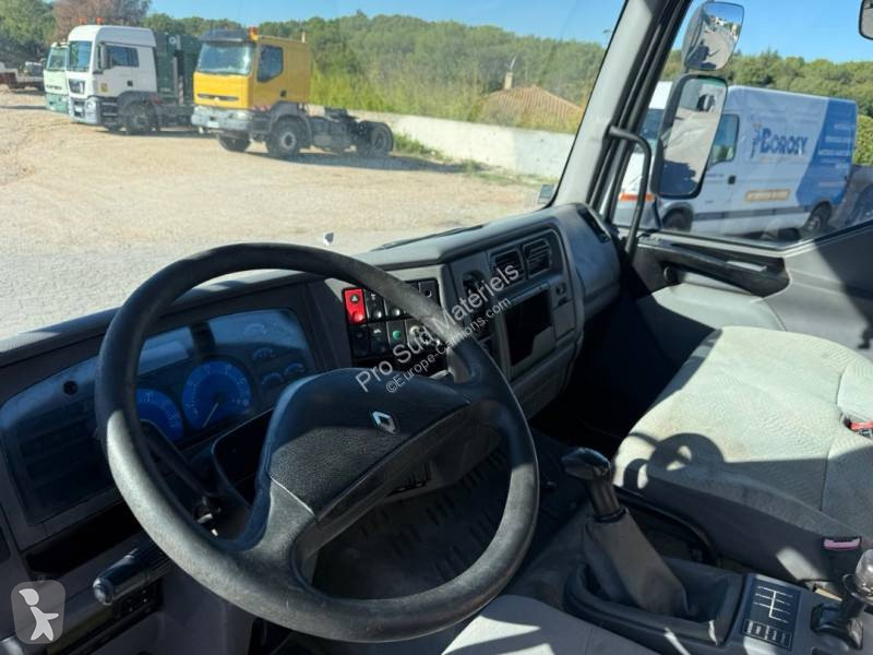 Renault 220 DCI truck