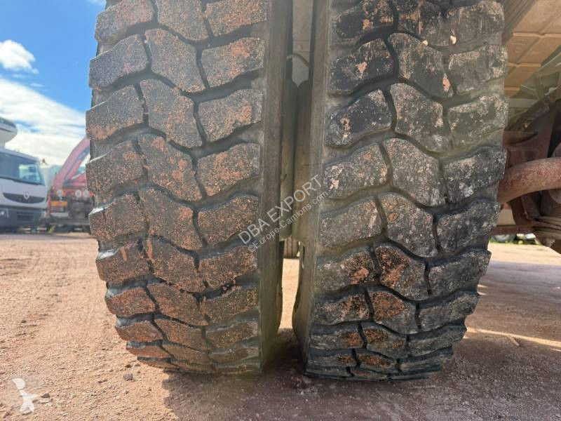 Iveco 190E24 truck