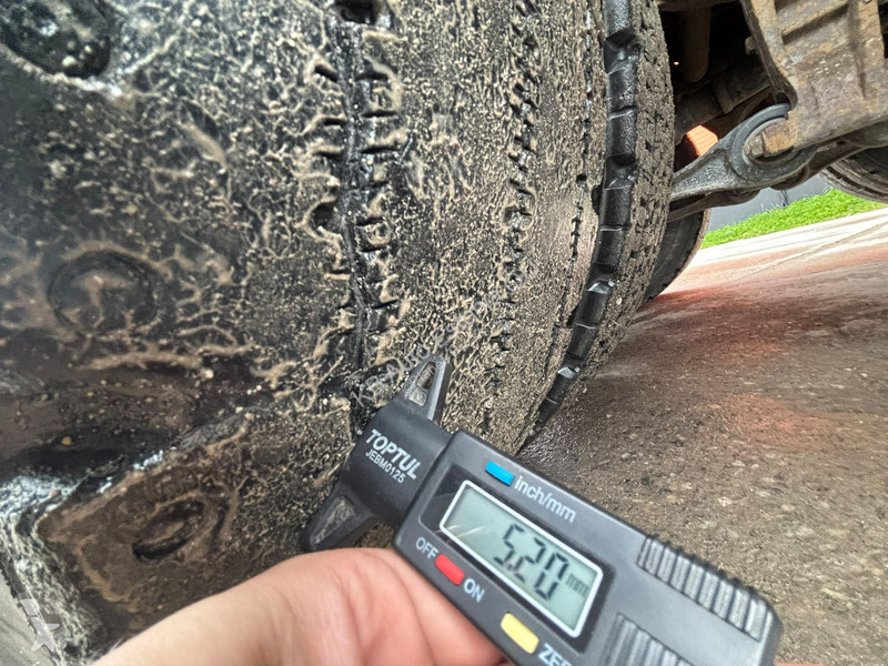 Kamion Volvo 540 8x4 RETARDER / TANDEM AXLE...
