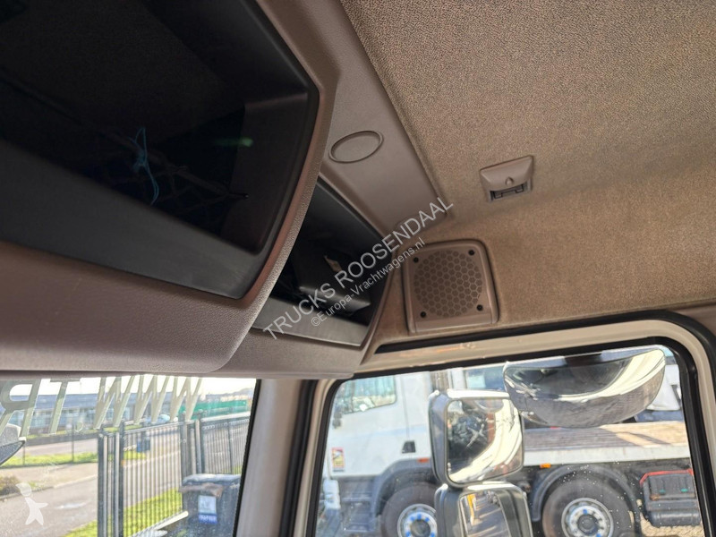 DAF 230 + 12 TON + DHOLLANDIA LOADLIFT + EURO 6...