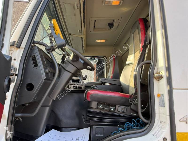 Kamion Volvo 450