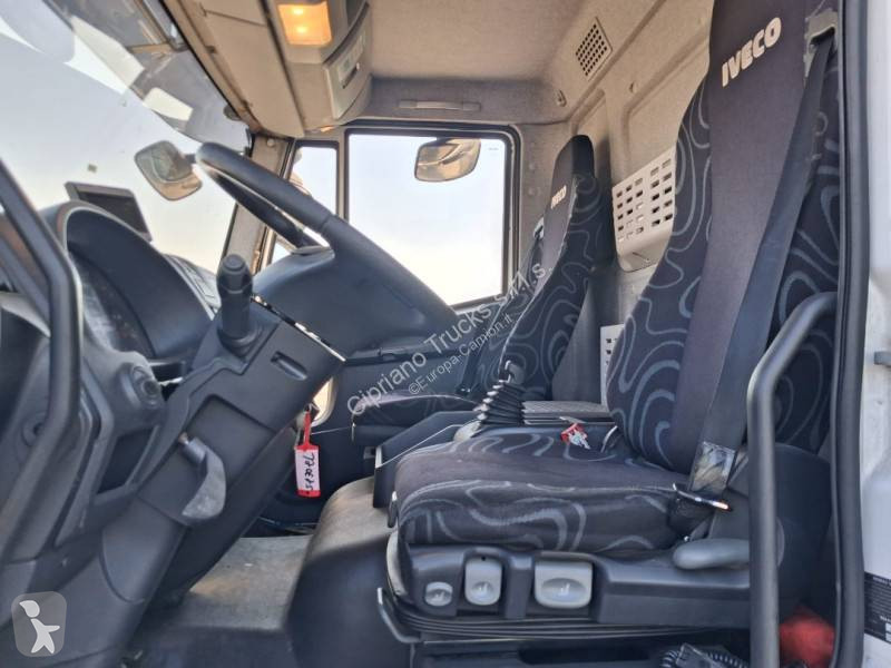 Iveco 120 E 25 truck