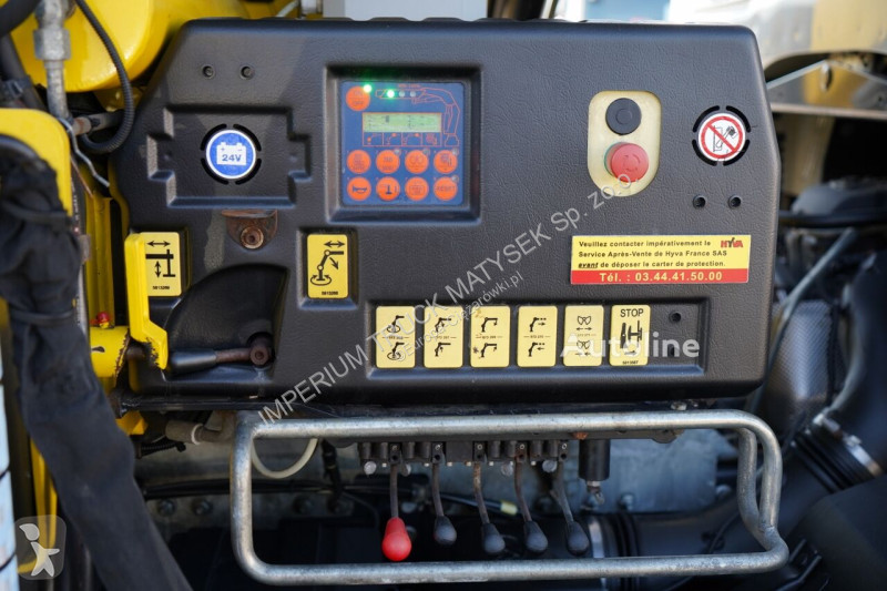 Kamion Iveco HYVA CRANE HB 150