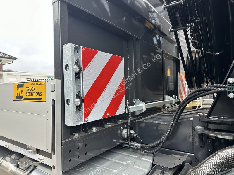 Kamion Volvo 540 Volvo  540 8X4 HIAB...