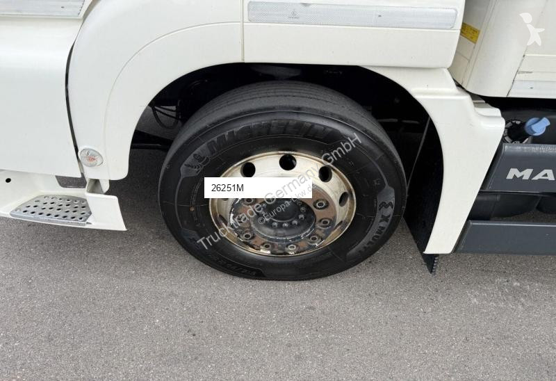 MAN TGS 18.400 4x2 Koffer AHK truck