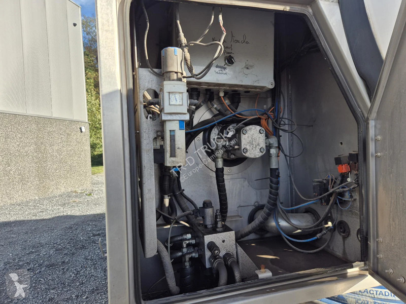 Teherautó Volvo FMX 370 16000L INSULATED INOX...